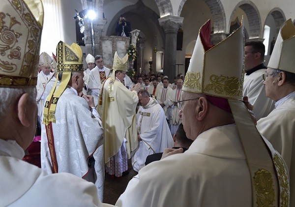 Ređenje biskupa Petenjaka