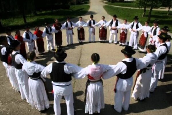 Slavonsko kolo (priča)