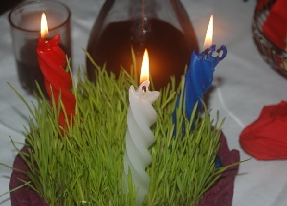 Božićne svijeće – običaj paljenja i gašenja