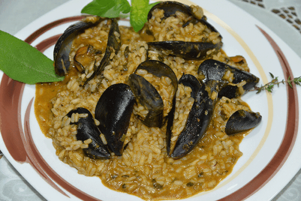 Dagnje u umaku