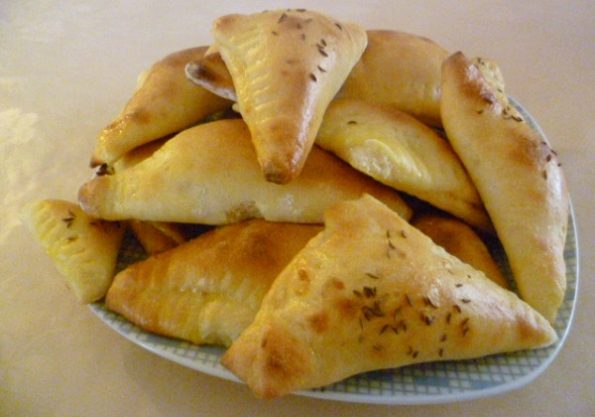 Trokutići od svježeg sira