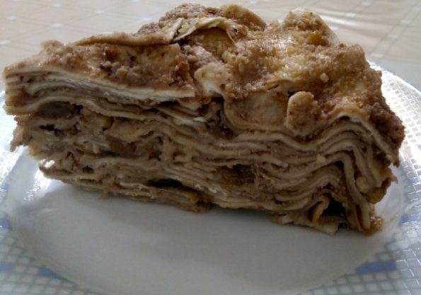 Badnja posna gibanica s orasima i grožđicama