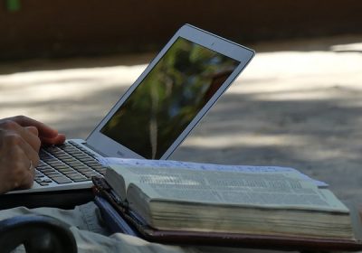 Kršćanstvo ad poetam i kršćanstvo ad factum