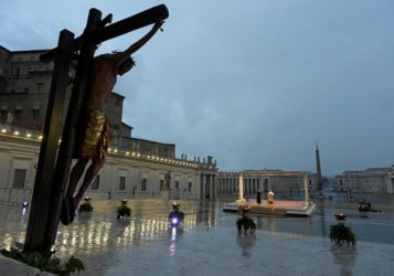 Trg u Vatikanu i naše tržnice